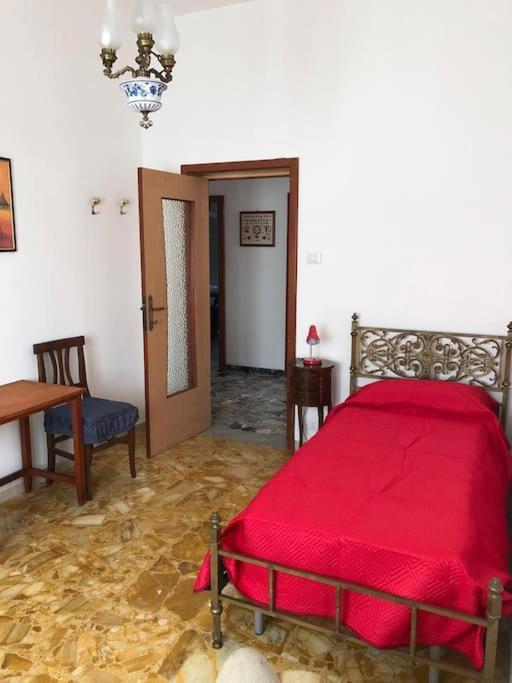 Casa Indipendente Zona Centrale La Maddalena  Bagian luar foto