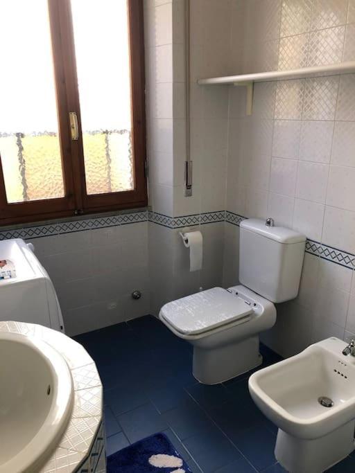 Casa Indipendente Zona Centrale La Maddalena  Bagian luar foto