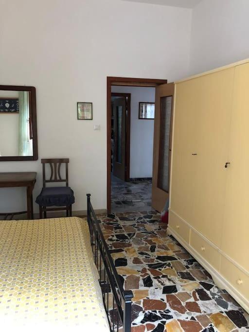 Casa Indipendente Zona Centrale La Maddalena  Bagian luar foto
