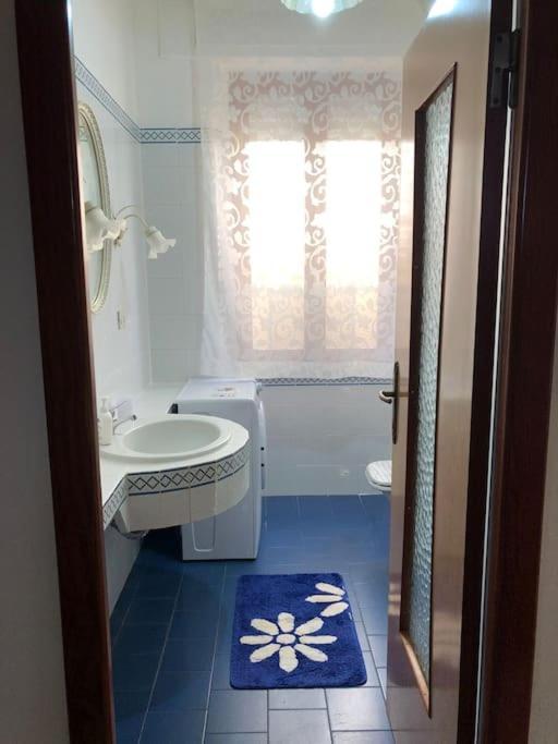 Casa Indipendente Zona Centrale La Maddalena  Bagian luar foto