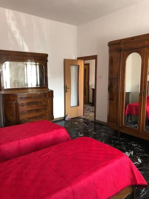 Casa Indipendente Zona Centrale La Maddalena  Bagian luar foto