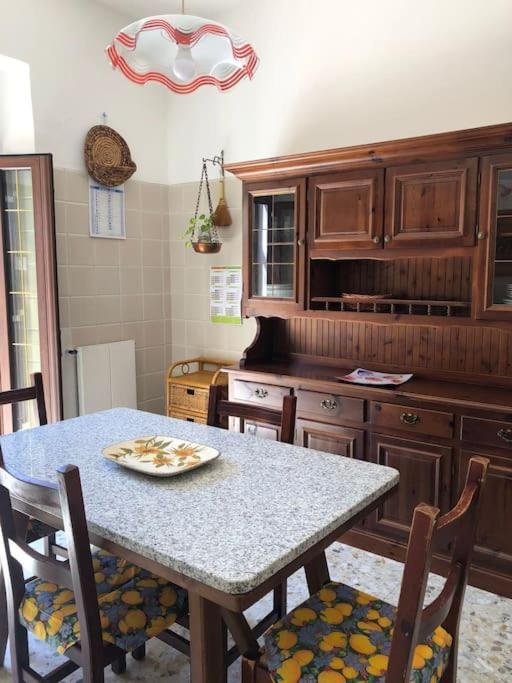 Casa Indipendente Zona Centrale La Maddalena  Bagian luar foto